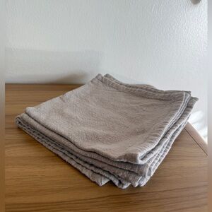 West Elm Grey Dining Table Cloth Set (4 piece)